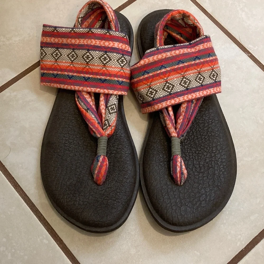 Sanuk Sandals
